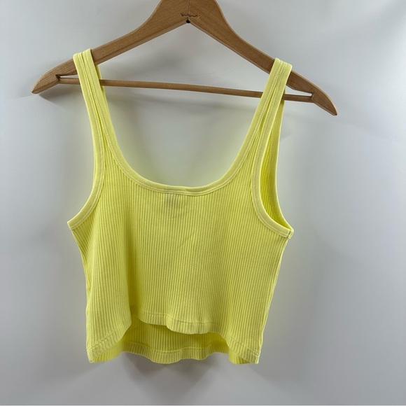 Old Navy Ribbed Neon Yellow Tank Top – Scoop Neck - Picture 4 of 4